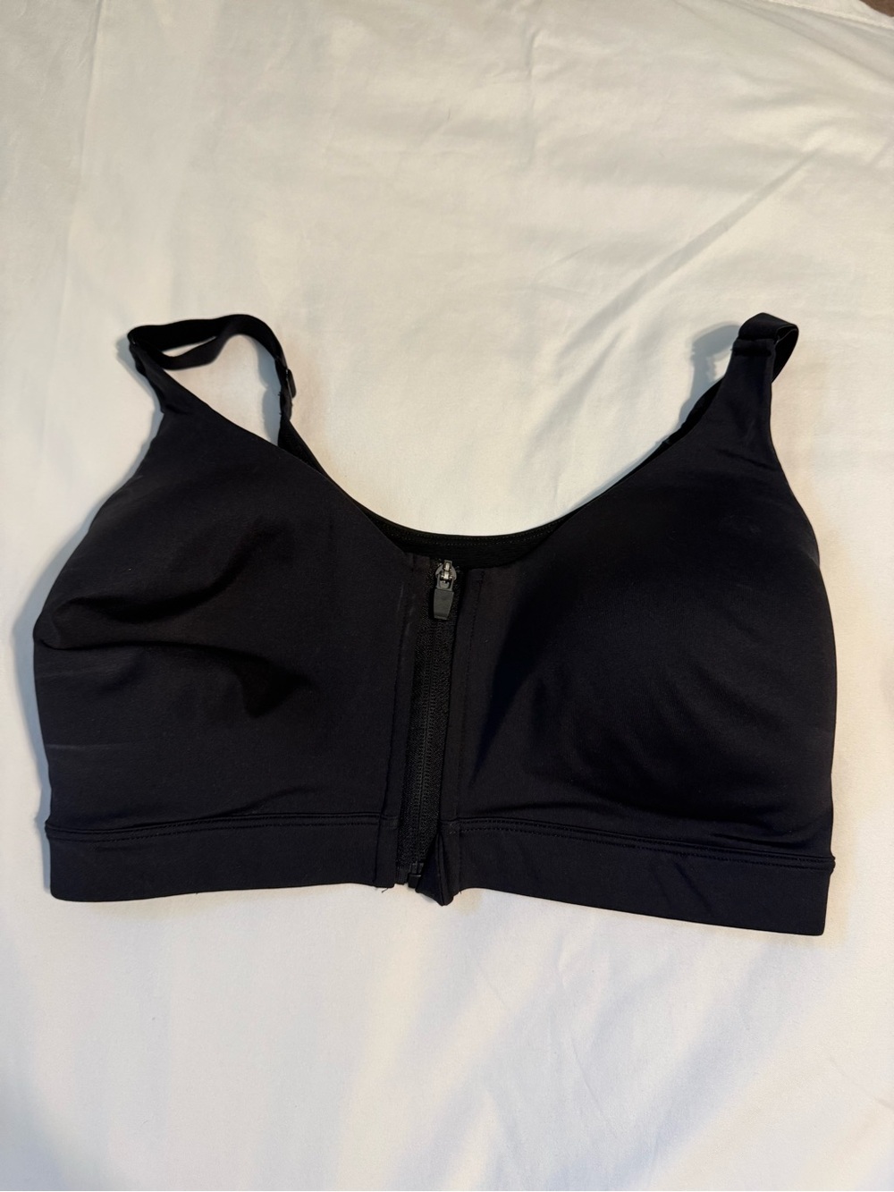 Old Navy Active Powersoft Go-Dry Front-Zip Black Women's High-Support Sports Bra